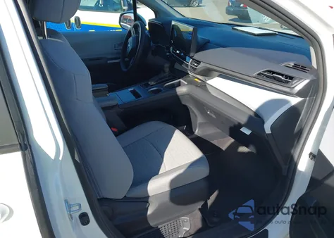 2025 Toyota Sienna Le из США, поврежденный, VIN 5TDBSKFC9SS156912